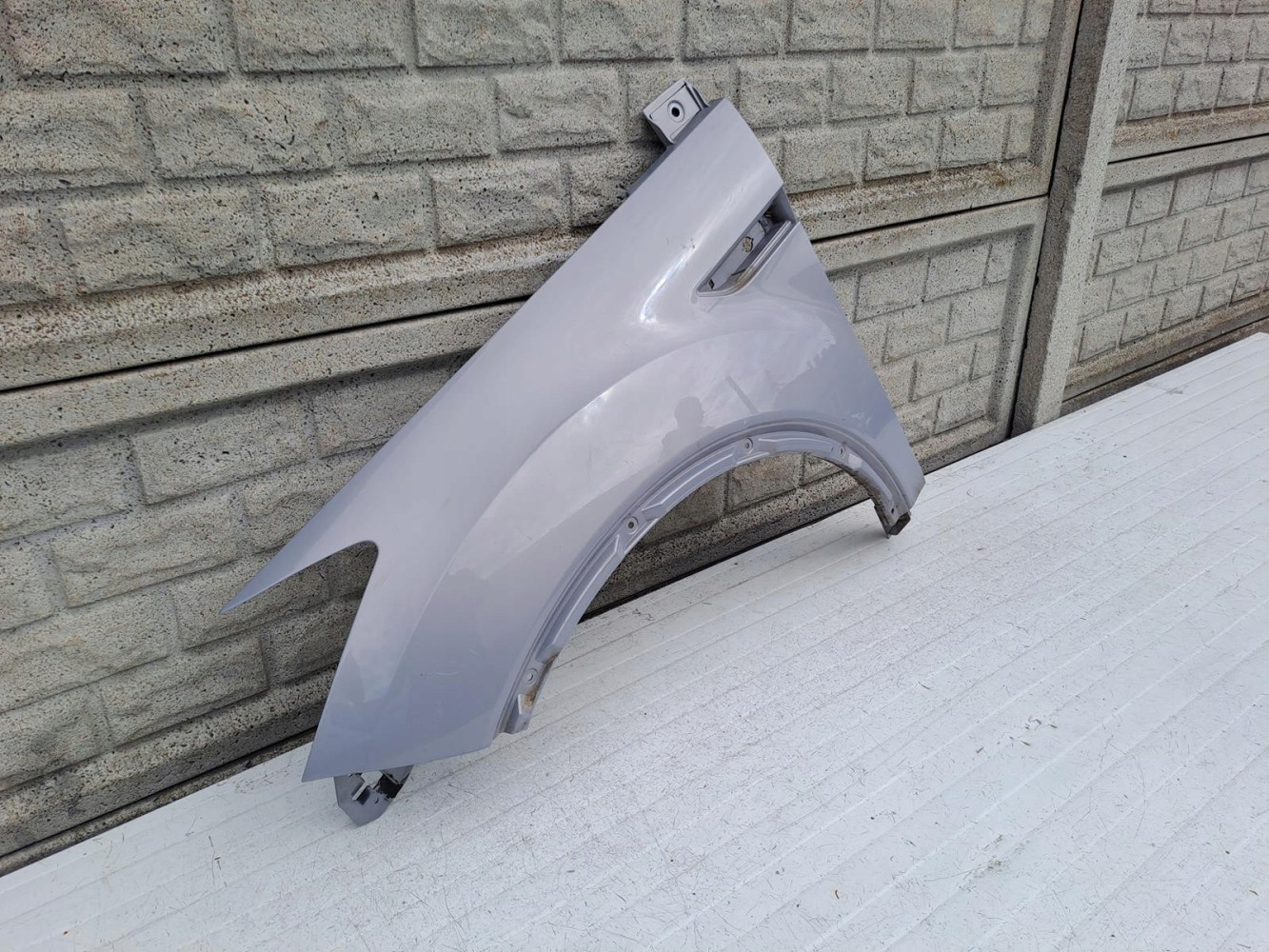 FORD KUGA MK1 1 I 08-13 BŁOTNIK PRZEDNI LEWY - (13617836375)