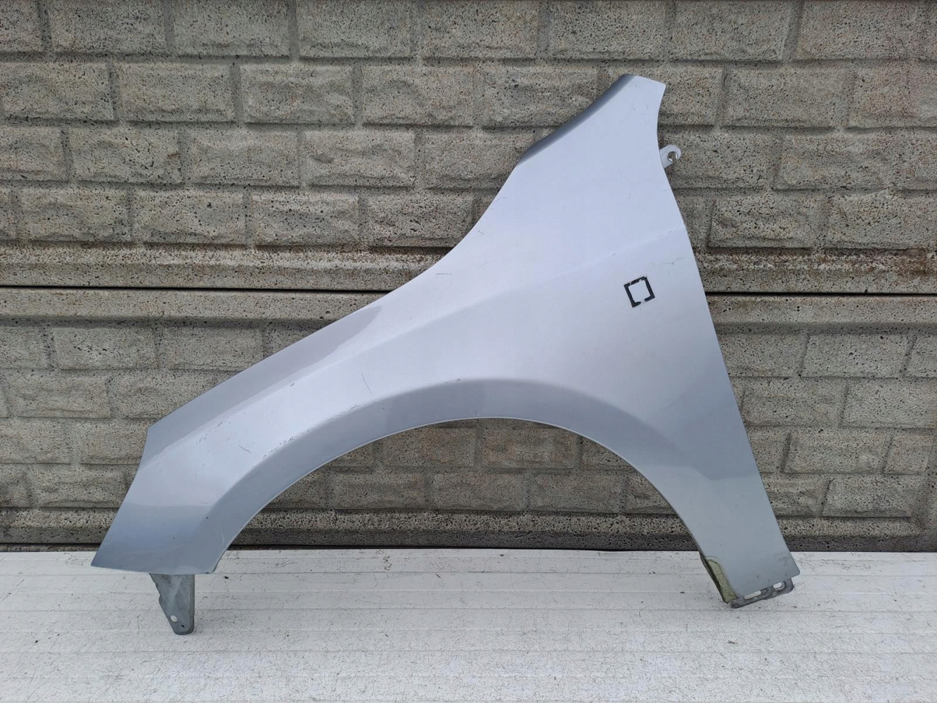 VOLVO S60 V60 10-13 BŁOTNIK PRZEDNI PRAWY - (13617934943)