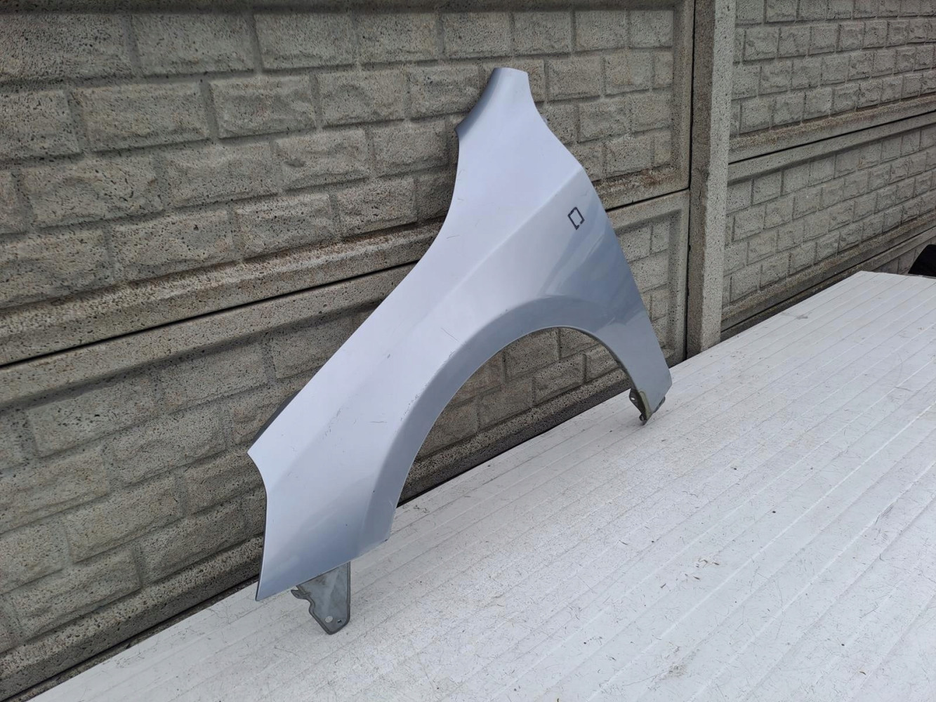 VOLVO S60 V60 10-13 BŁOTNIK PRZEDNI PRAWY - (13617934943)