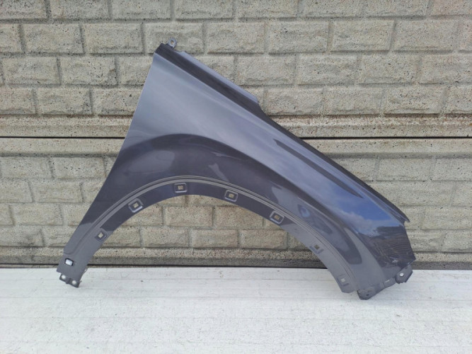 HYUNDAI SANTA FE 19-23 BŁOTNIK PRAWY PRZEDNI - (13628436718)