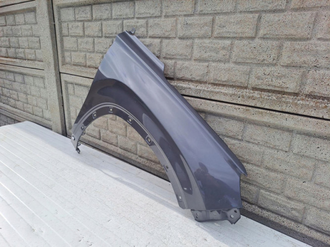 HYUNDAI SANTA FE 19-23 BŁOTNIK PRAWY PRZEDNI - (13628436718)