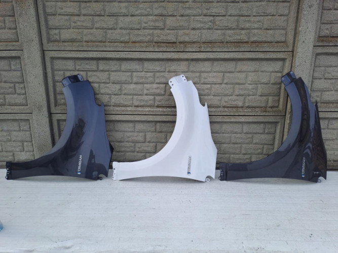 TOYOTA YARIS 4 IV 19-23 BŁOTNIK LEWY PRZEDNI - (13660734519)