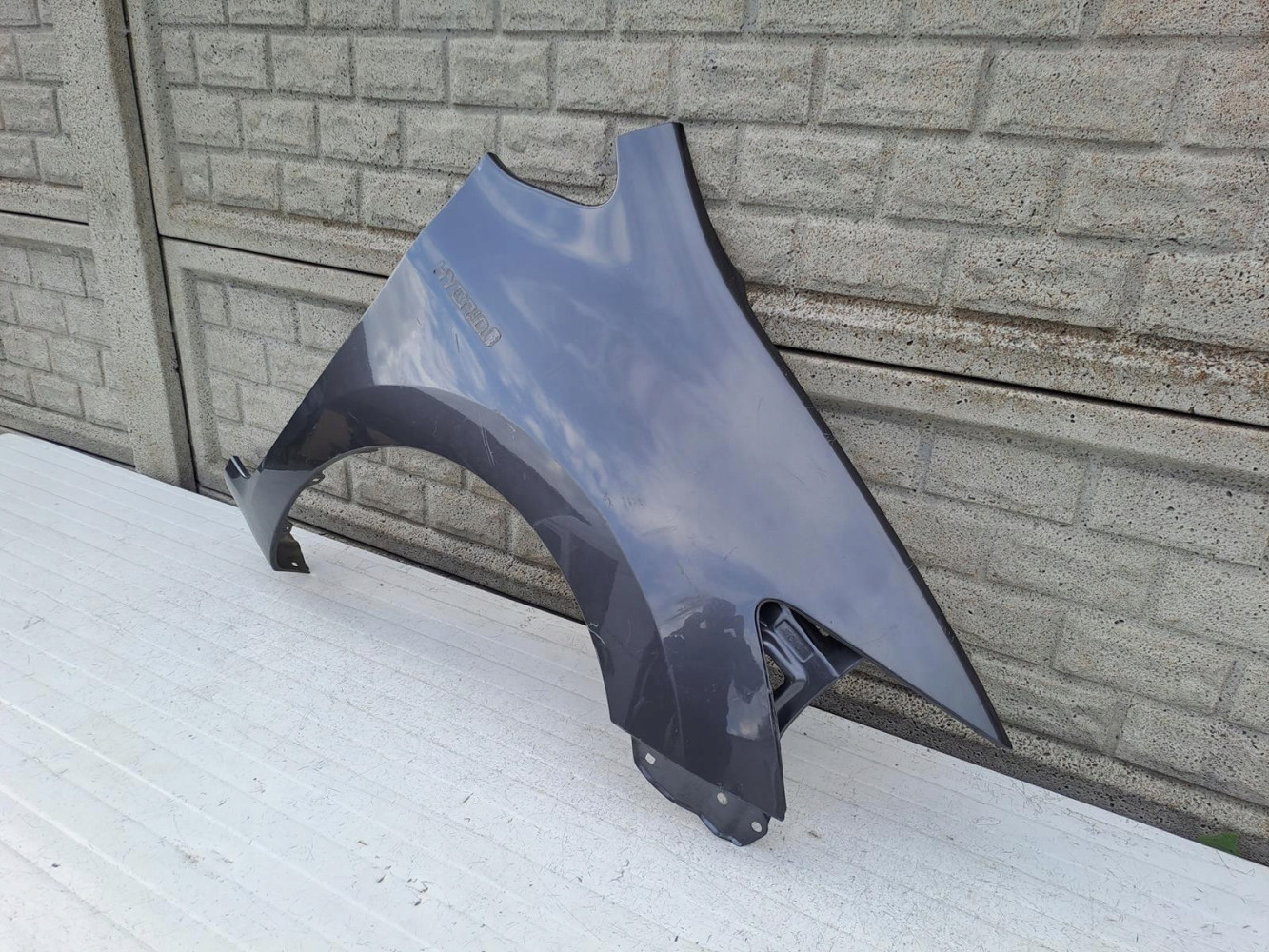 TOYOTA AURIS LIFT 2010-2013 BŁOTNIK PRZEDNI PRAWY - (13667139148)