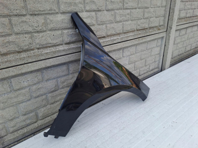 BMW 1 I F40 F 40 BŁOTNIK PRAWY PRZEDNI - (13706731234)