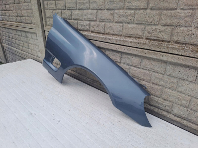 MERCEDES SL230 SL 230 LIFT BŁOTNIK PRAWY PRZEDNI - (13745830511)
