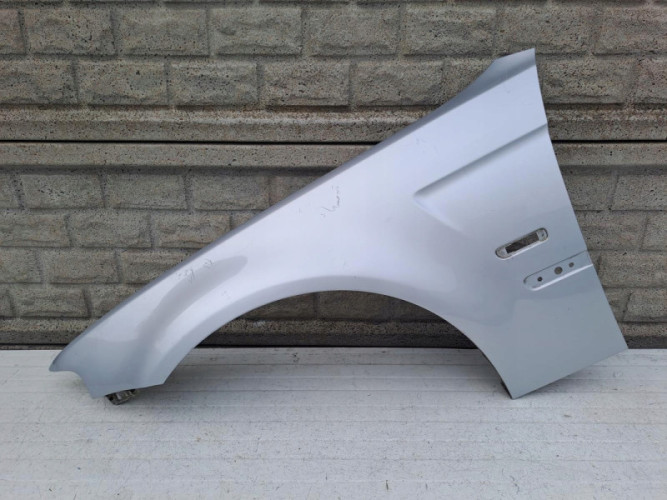 BMW E46 e46 COMPACT BŁOTNIK LEWY PRZEDNI BEZ RDZY - (13745944673)