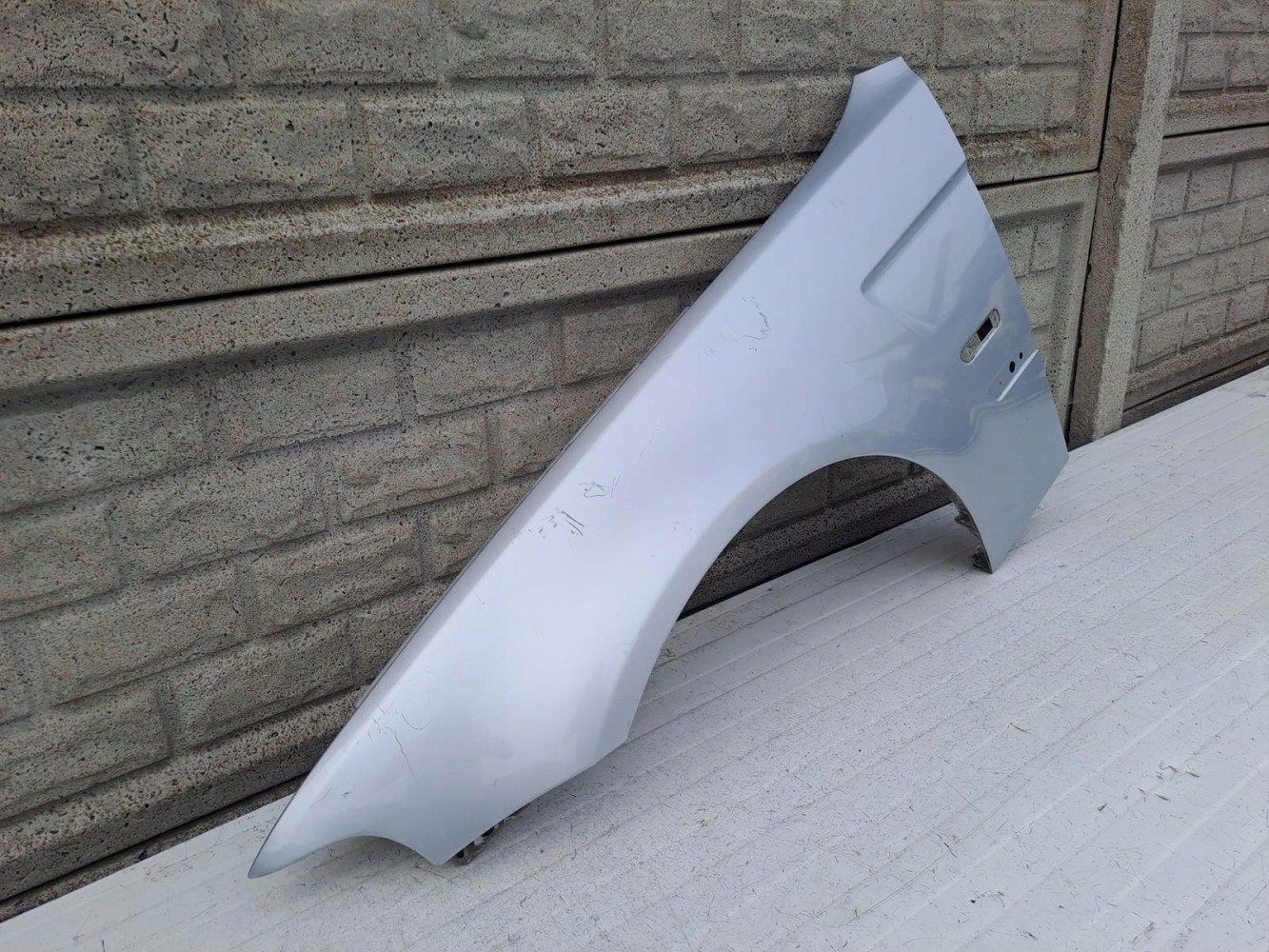 BMW E46 e46 COMPACT BŁOTNIK LEWY PRZEDNI BEZ RDZY - (13745944673)
