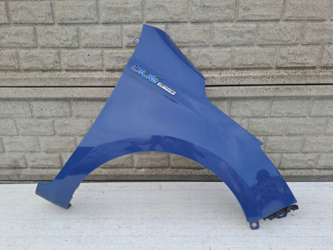 HYUNDAI I20 LIFT 12- BŁOTNIK PRZÓD PRAWY - (13748510598)