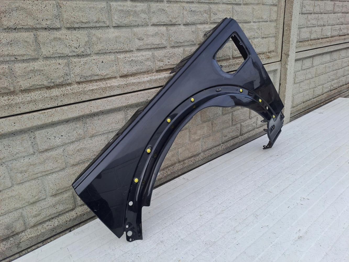 LAND ROVER DISCOVERY IV 09-16 BŁOTNIK PRZEDNI LEWY - (13748608293)