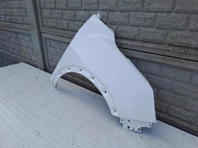 SSANGYONG TIVOLI LIFT 19- BŁOTNIK PRAWY PRZEDNI - (13756045182)