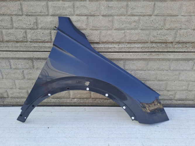 SEAT TARRACO 18-24 BŁOTNIK PRZEDNI PRAWY - (13774039337)