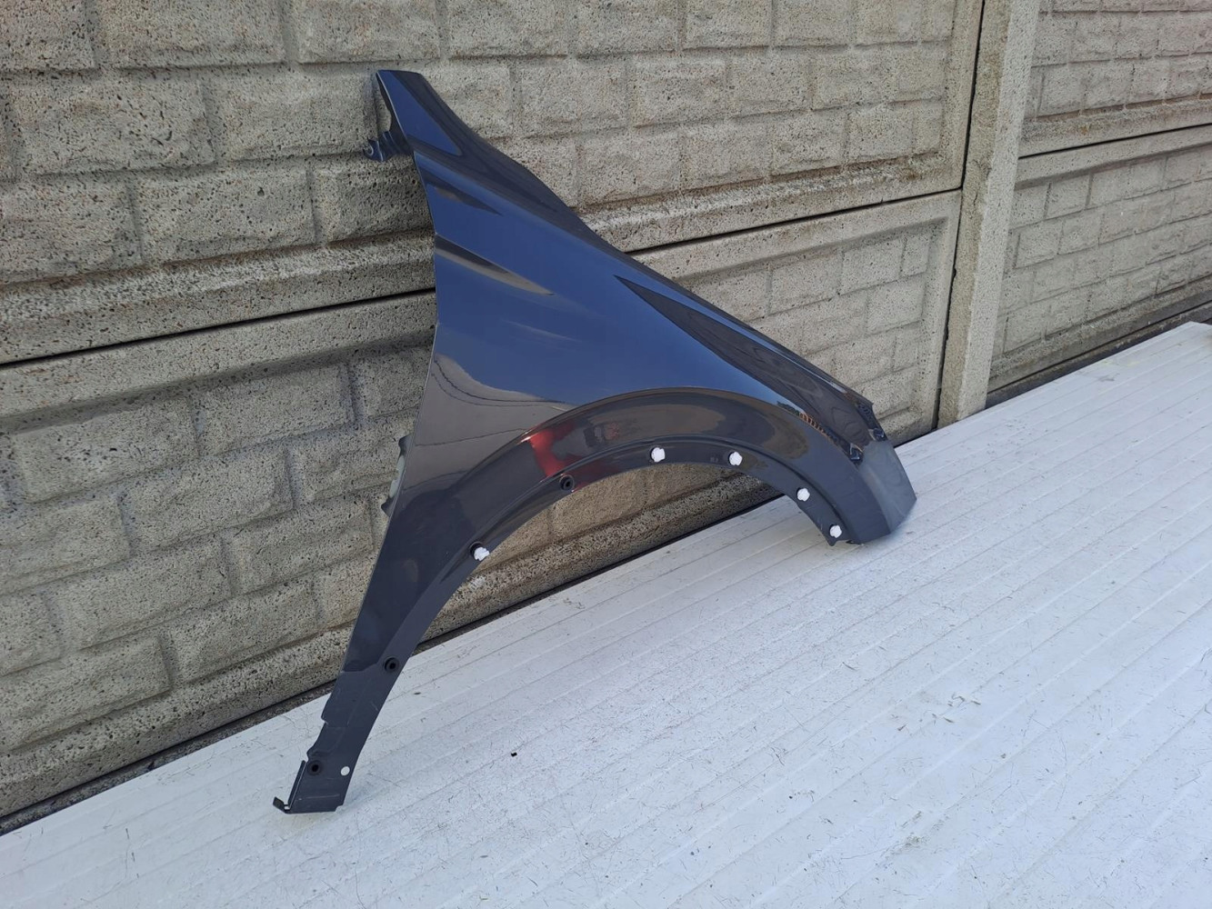 SEAT TARRACO 18-24 BŁOTNIK PRZEDNI PRAWY - (13774039337)
