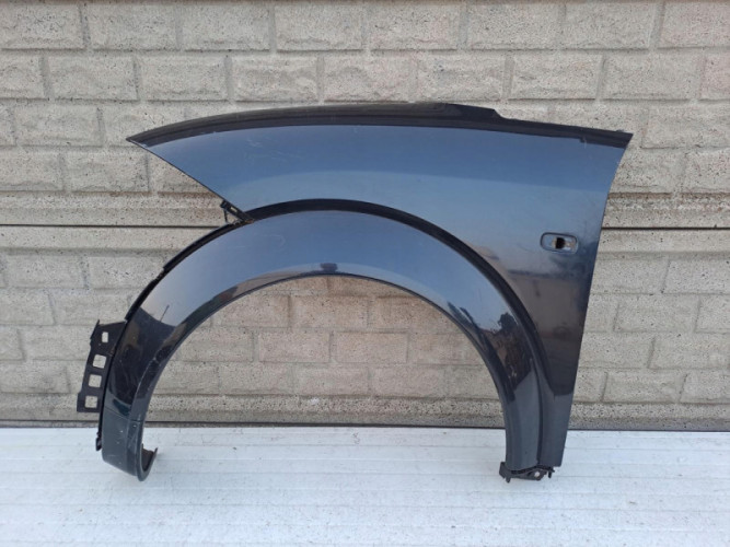AUDI A2 8Z0 2000-2005 BŁOTNIK PRZEDNI LEWY - (13779404923)