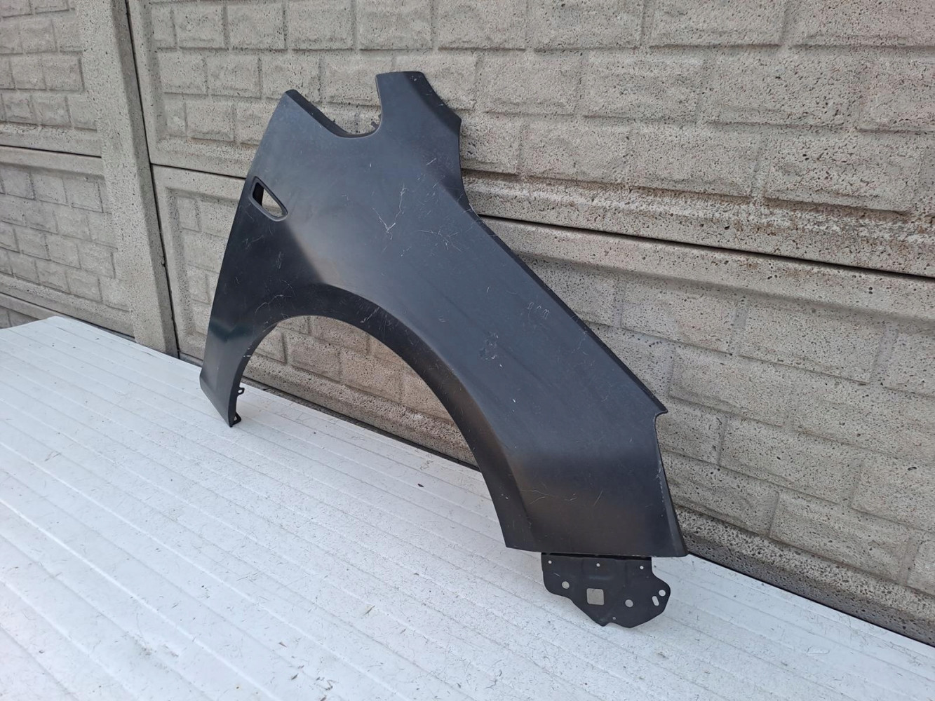 OPEL ASTRA 4 IV J 2009-2016 BŁOTNIK PRZEDNI PRAWY - (13779705005)