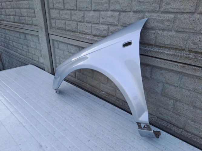 AUDI A3 8P0 03-08 PRZED LIFT BŁOTNIK PRZEDNI LEWY - (13790402846)
