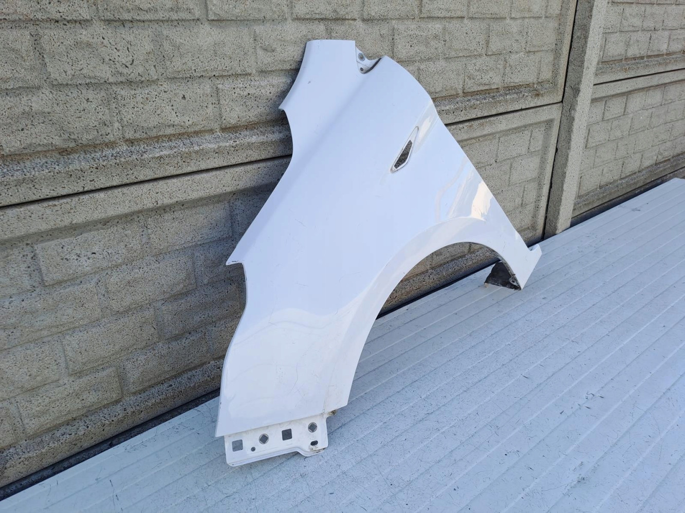 FORD KA+ PLUS MK3 III 16-22 BŁOTNIK PRZEDNI LEWY - (13791223293)