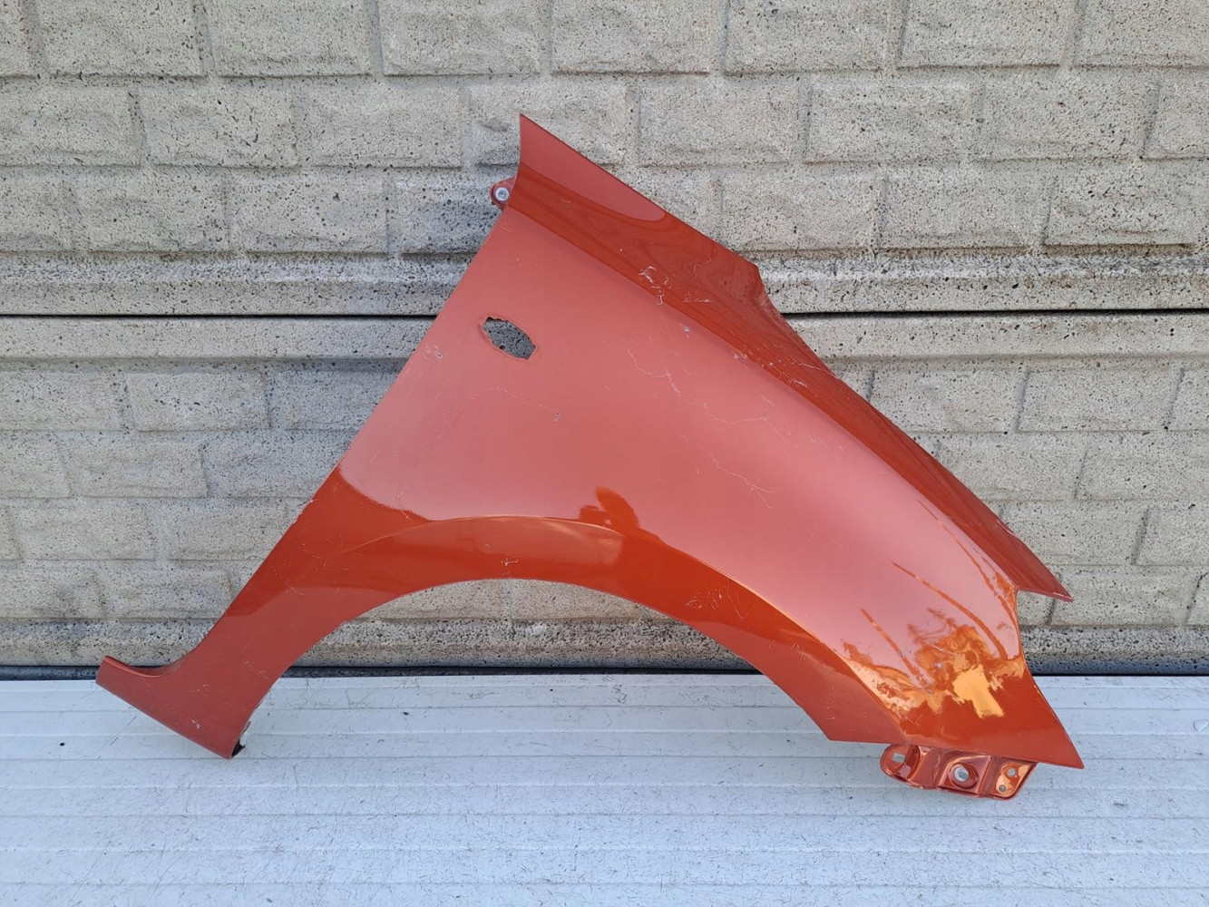 SUZUKI SWIFT MK8 17 -22 BŁOTNIK PRZEDNI PRAWY - (13796496291)