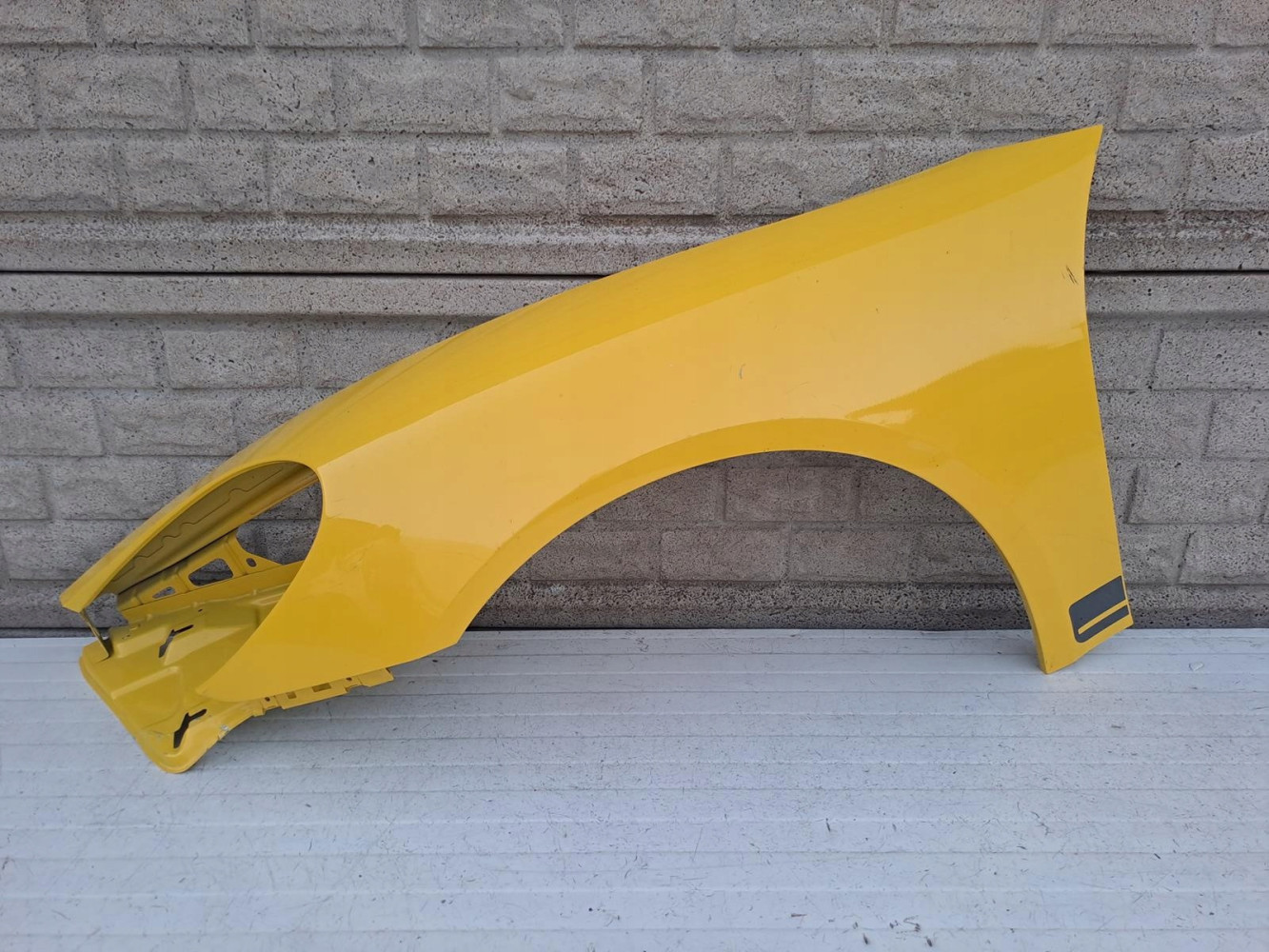 PORSCHE 982 CAYMAN BOXTER BŁOTNIK LEWY PRZÓD - (13854223774)