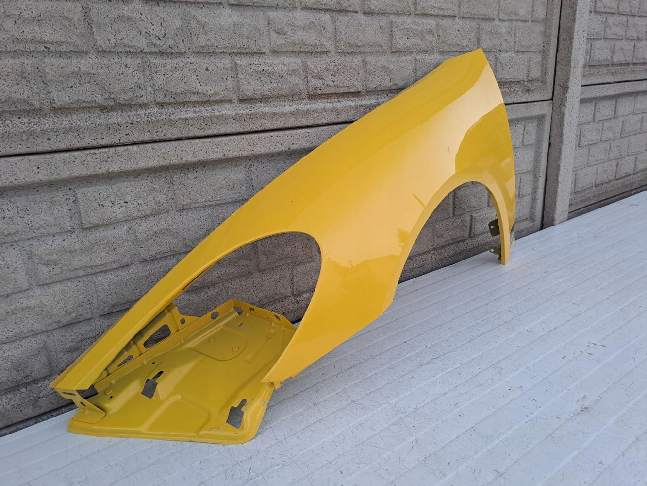 PORSCHE 982 CAYMAN BOXTER BŁOTNIK LEWY PRZÓD - (13854223774)