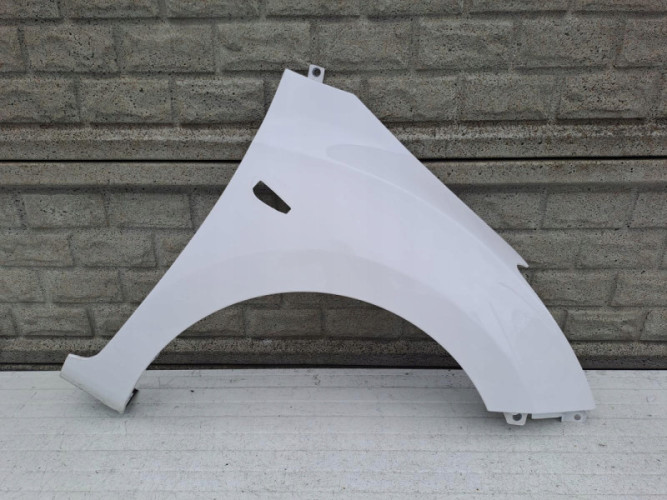 HYUNDAI I30 2013-2017 BŁOTNIK PRZEDNI PRAWY - (13859363753)