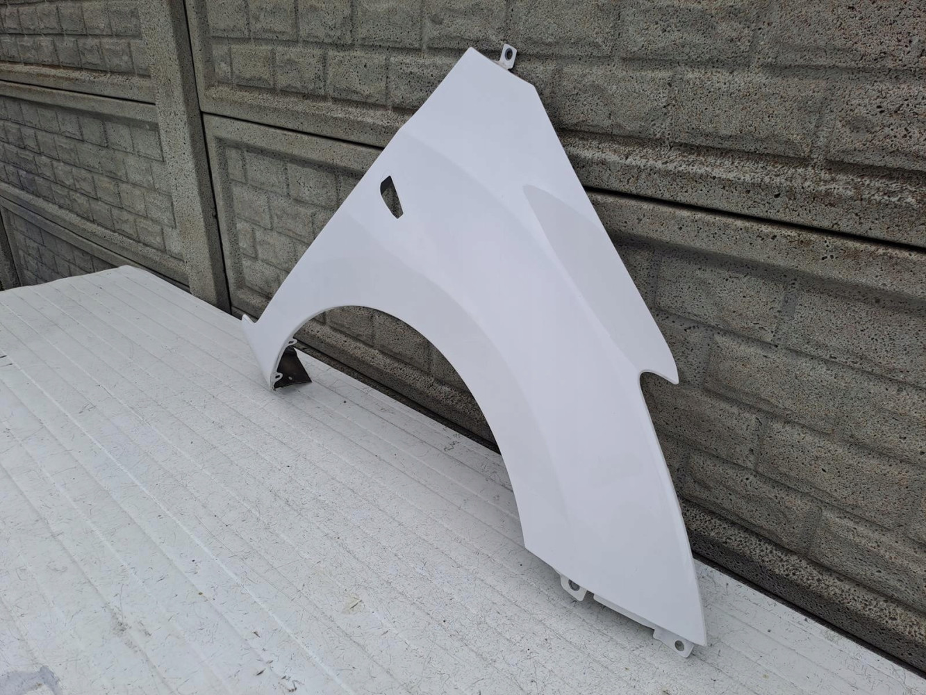 HYUNDAI I30 2013-2017 BŁOTNIK PRZEDNI PRAWY - (13859363753)