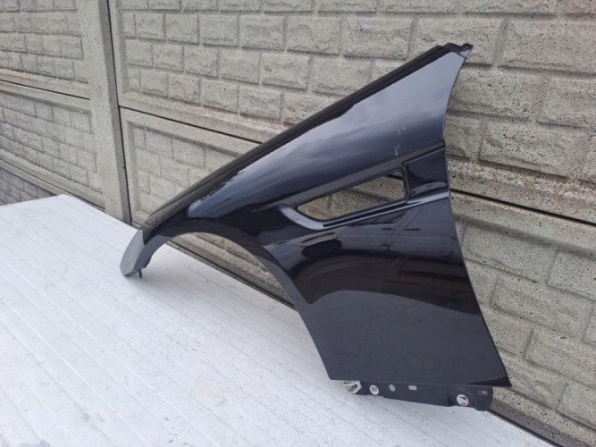 MERCEDES SLK W 172 W172 BŁOTNIK PRZEDNI LEWY - (13865272378)