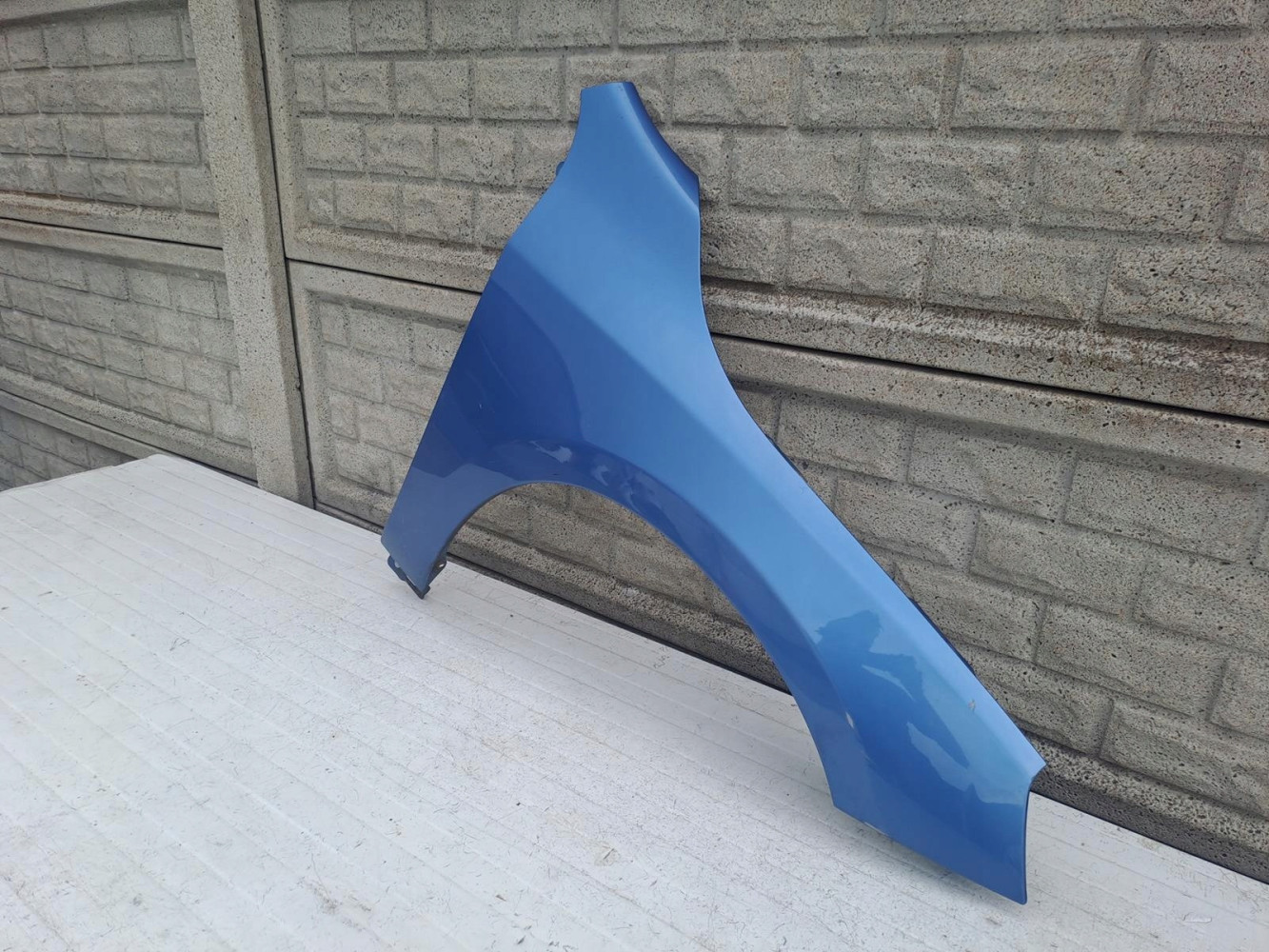 VOLVO S60 V60 LIFT 13-19 BŁOTNIK PRZEDNI PRAWY - (13886395422)