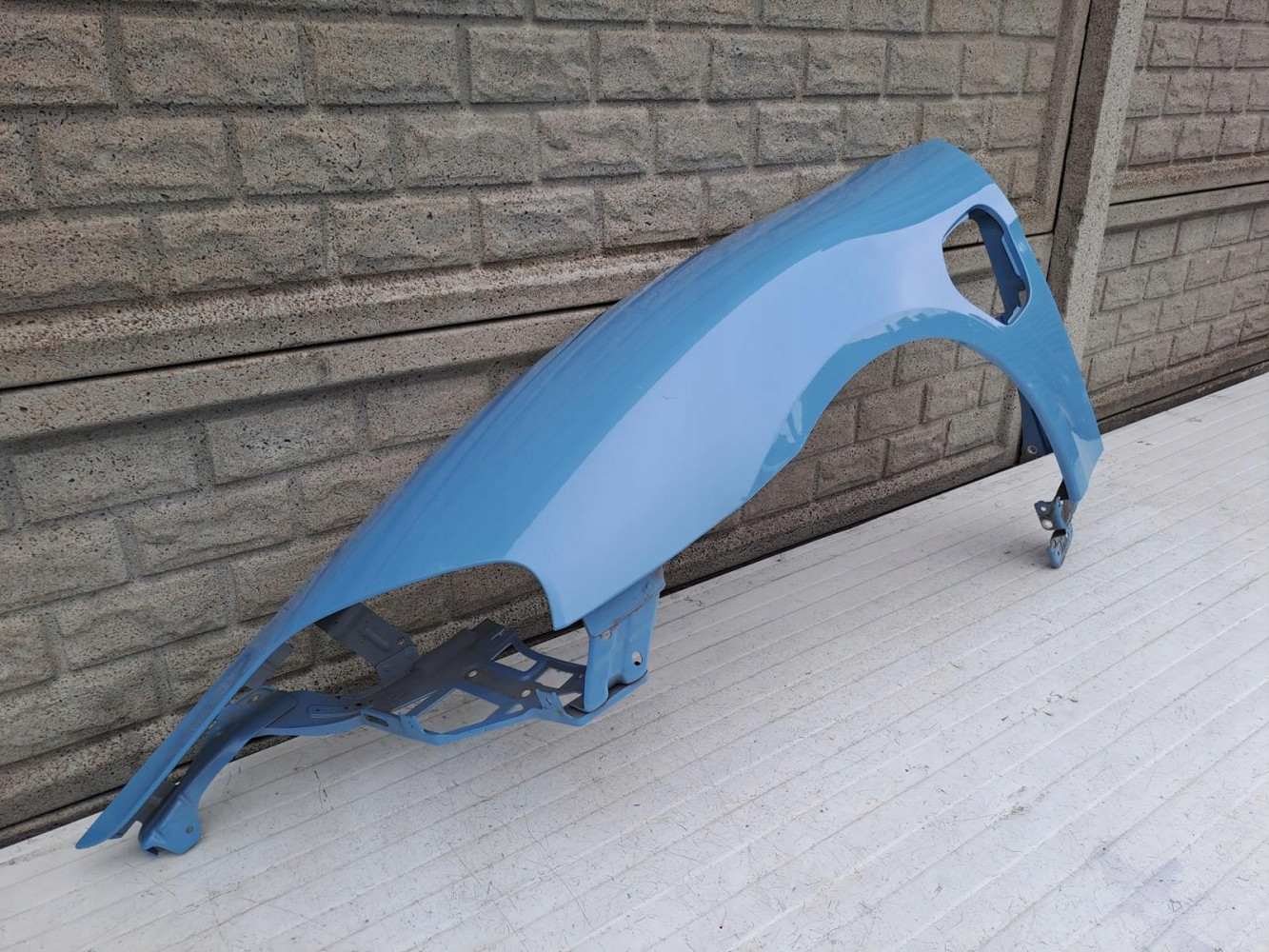 PORSCHE TAYCAN 9J1 9 J BŁOTNIK PRZEDNI LEWY - (13921794022)