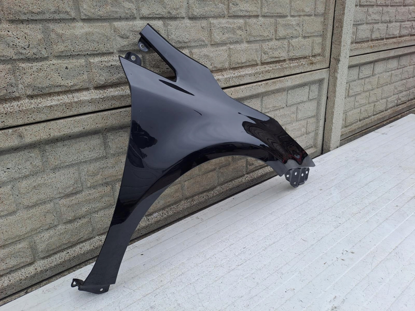 TOYOTA AVENSIS III T28 T29 15- BŁOTNIK PRAWY - (13927367433)