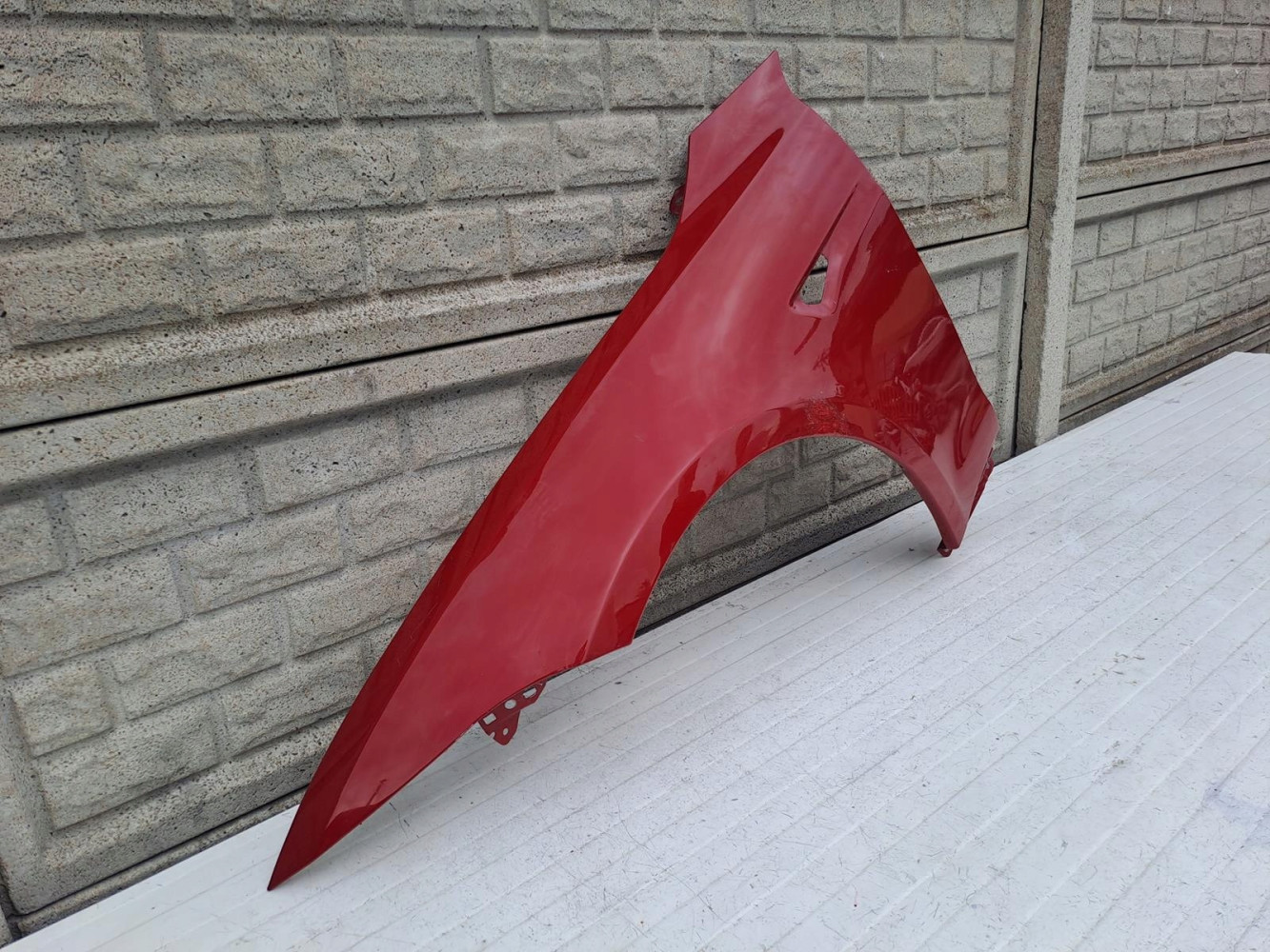 TESLA MODEL S BŁOTNIK LEWY PRZEDNI - (13938536129)