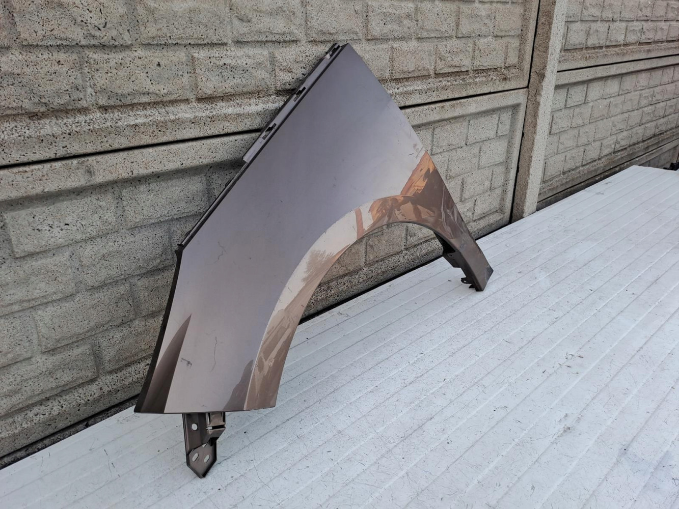 BMW I3 I 3 i3 BŁOTNIK PRZEDNI LEWY - (13939053349)