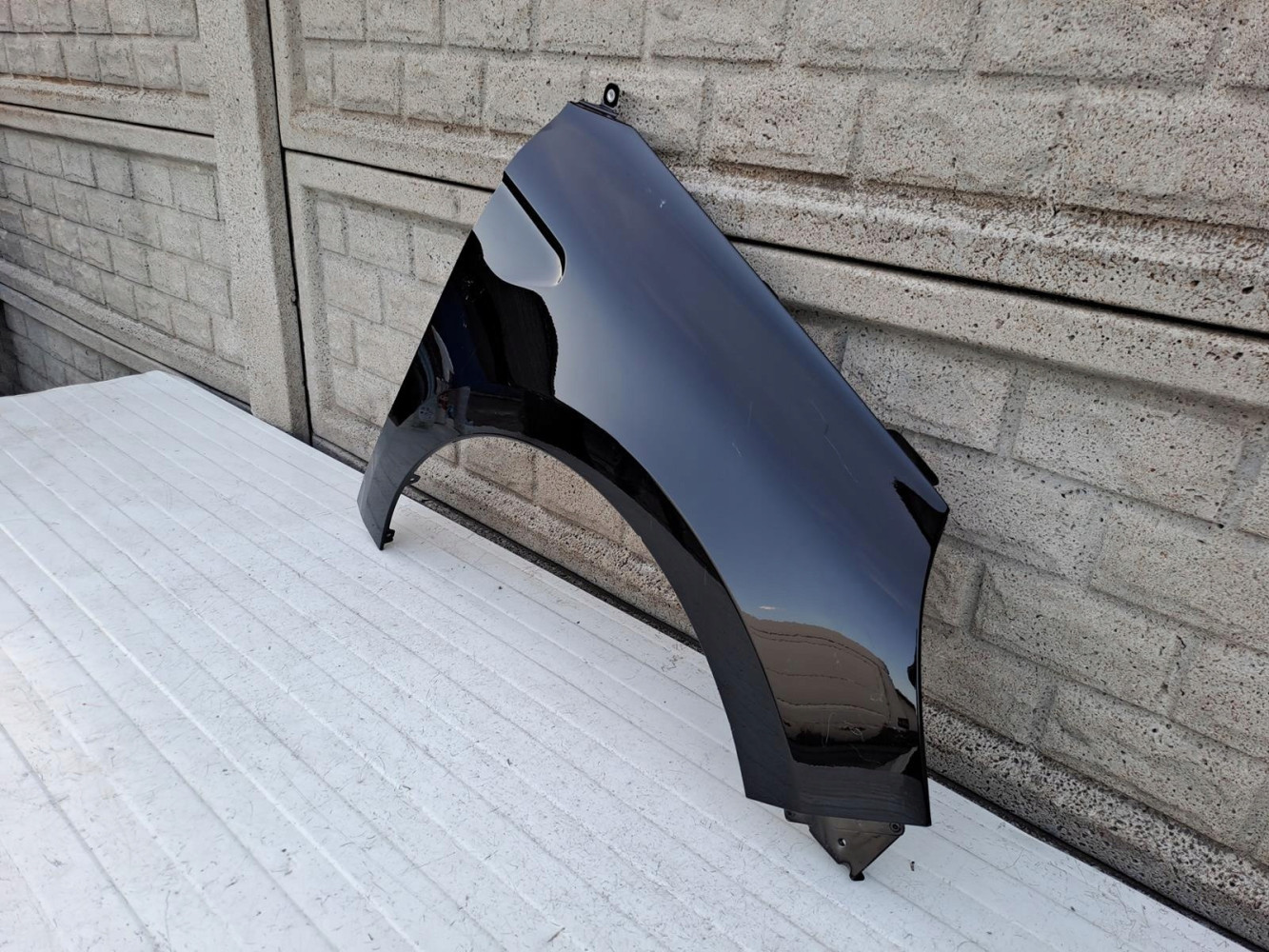 RENAULT CLIO 5 V 19-23 BŁOTNIK PRZEDNI PRAWY - (13939067604)