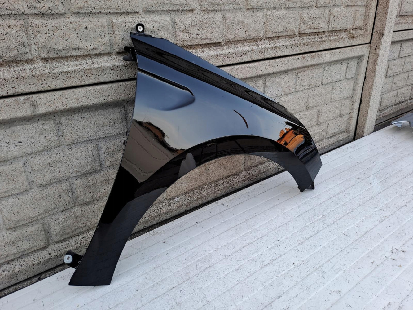 RENAULT CLIO 5 V 19-23 BŁOTNIK PRZEDNI PRAWY - (13939067604)