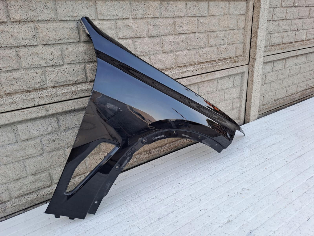 BMW X5 G05 2019-2024 BŁOTNIK PRZEDNI PRAWY - (13939090775)