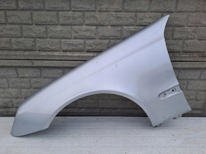 BŁOTNIK LEWY MERCEDES E KLASA W211 2002 - 2009 - (13960207854)