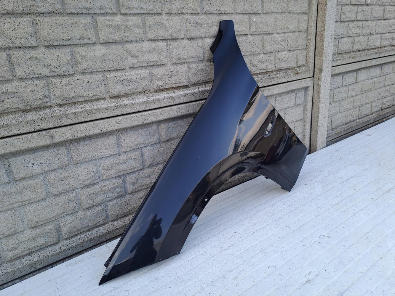 BMW X1 E84 2008-2013 BŁOTNIK LEWY PRZEDNI - (13960244076)