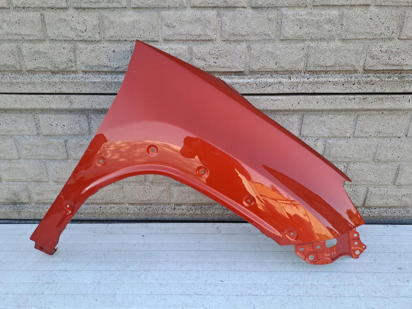 TOYOTA YARIS CROSS 4 IV 19-24 BŁOTNIK PRAWY - (13965287716)