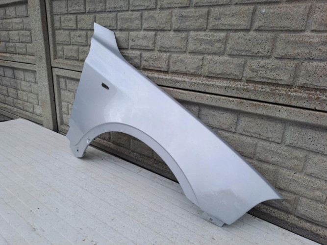 BMW X3 E83 LIFT BŁOTNIK PRAWY PRZEDNI - (13987707984)