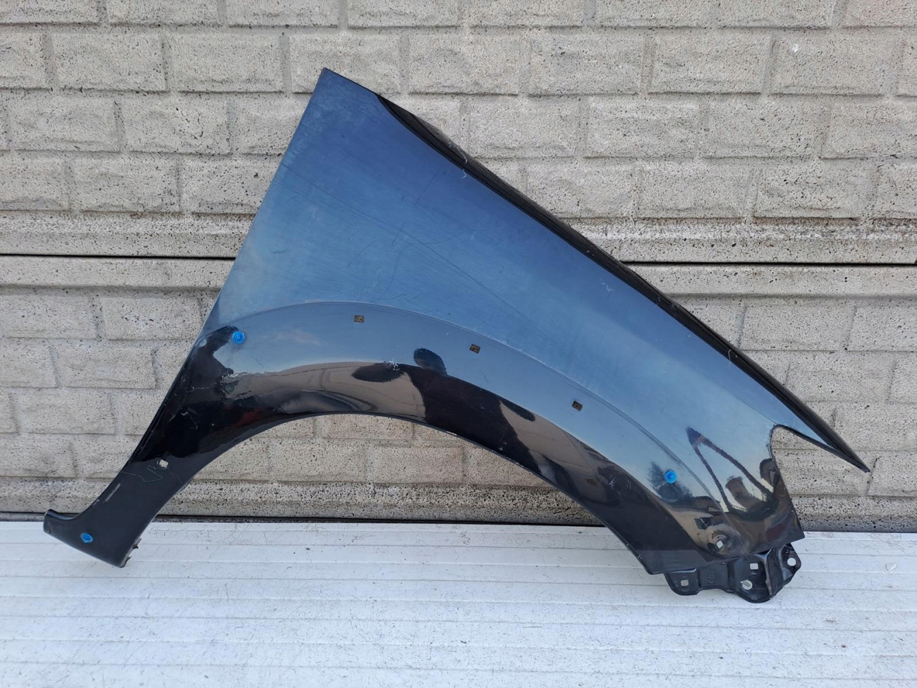 TOYOTA HILUX LIFT 2012-2015 BŁOTNIK PRZEDNI PRAWY - (14011638953)