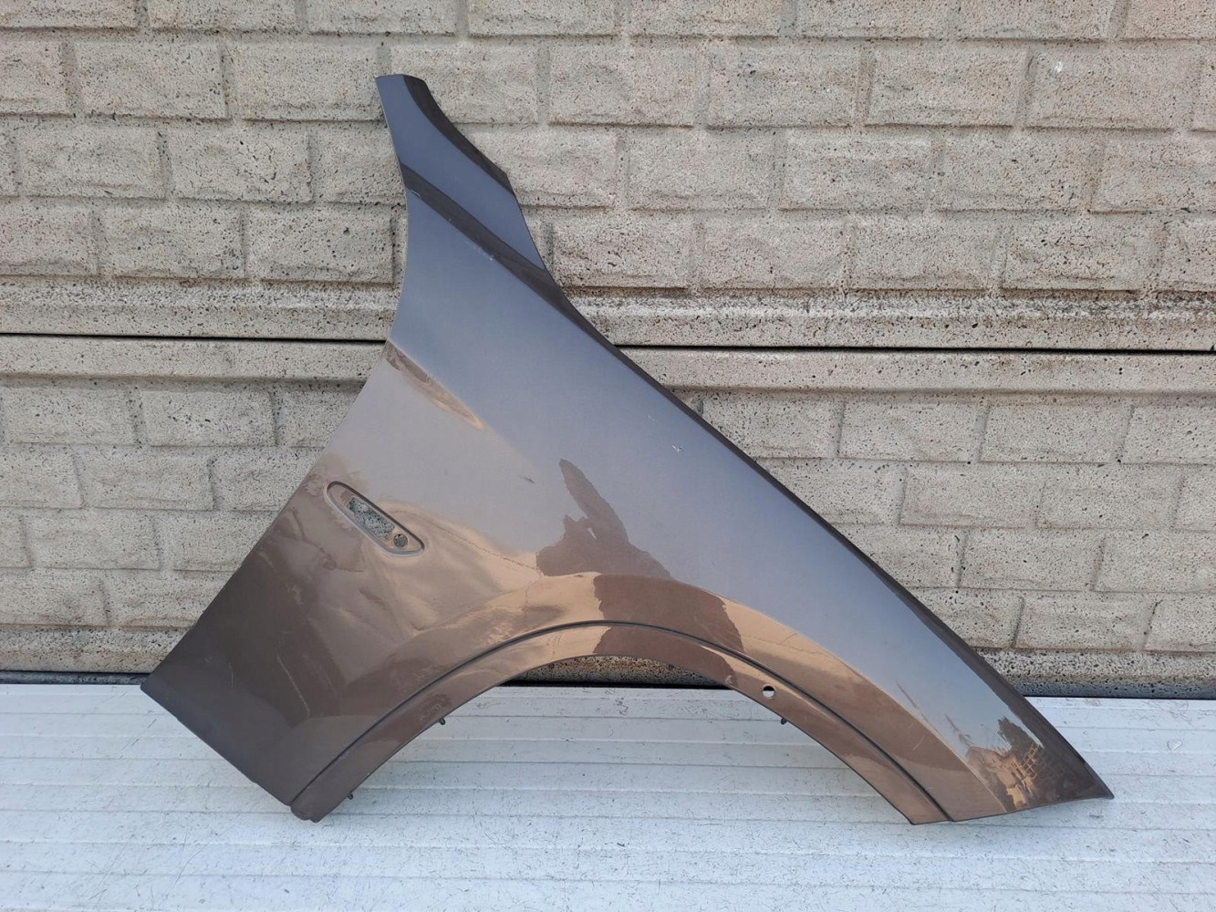 BMW X1 E84 2008-2013 BŁOTNIK PRAWY PRZEDNI - (14021908087)