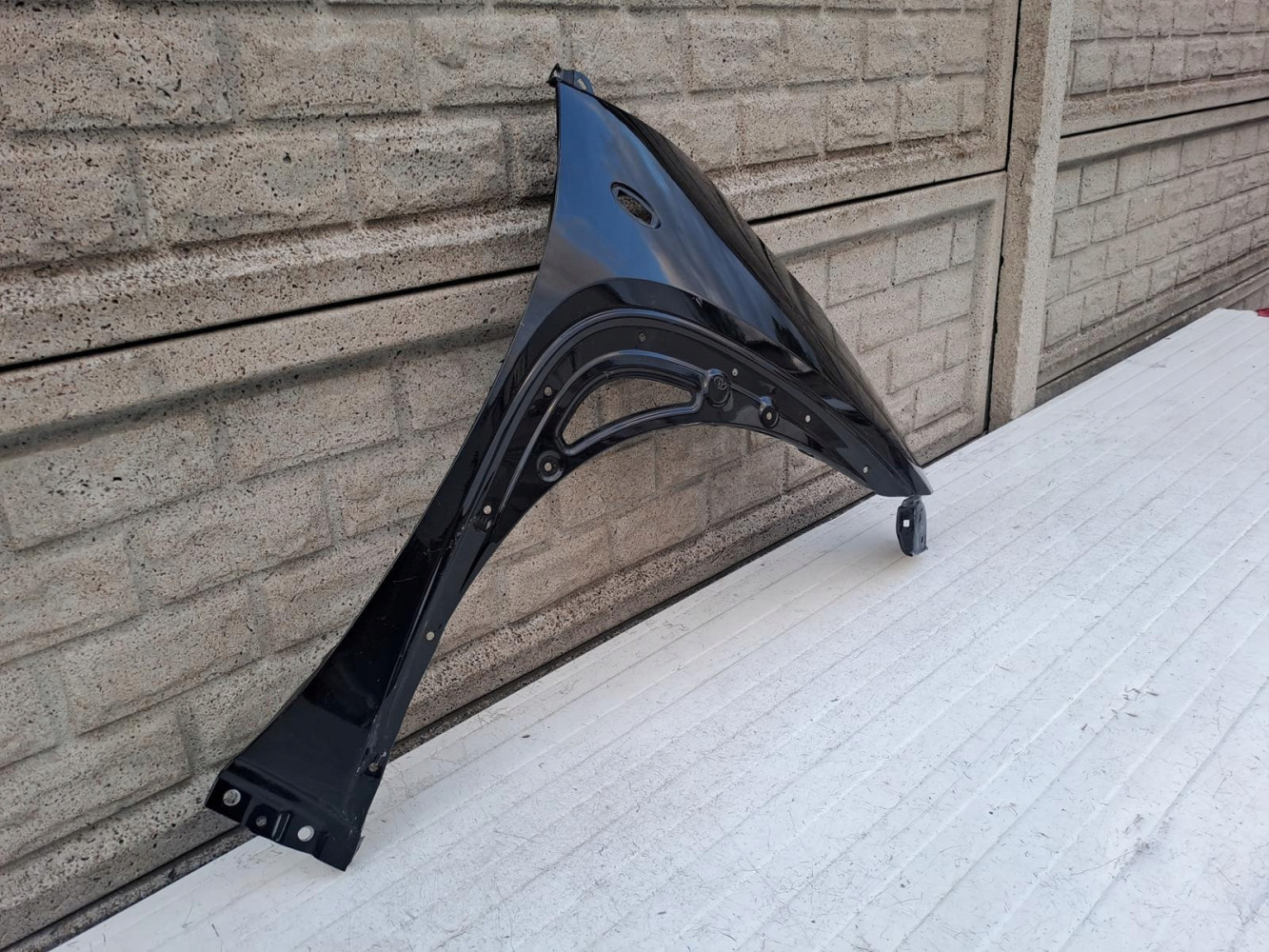BŁOTNIK PRAWY PRZÓD TOYOTA AYGO X 22-23 - (14066068766)