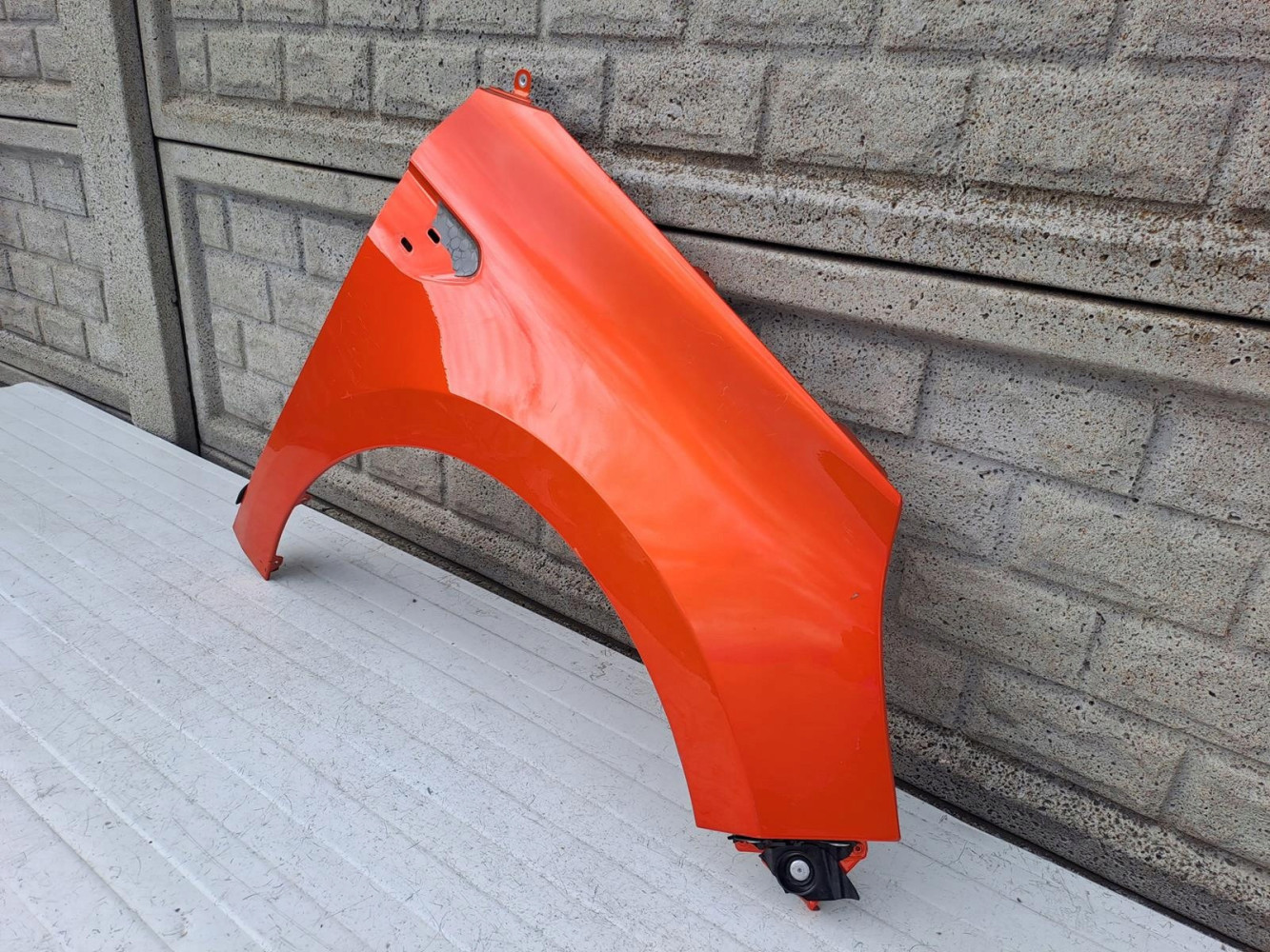 RENAULT CLIO 5 V RS 19-23 BŁOTNIK PRZEDNI PRAWY - (14096678469)