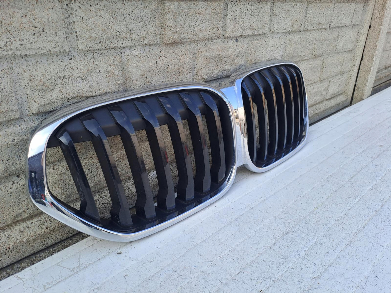 BMW F48 F49 LCI GRILL ATRAPA PRZÓD - (14108611950)