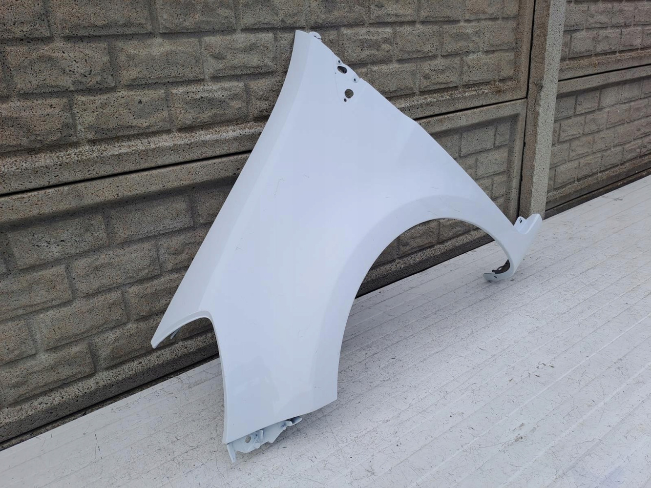 BŁOTNIK PRZEDNI LEWY RENAULT CLIO 3 195 06-13 - (14122986717)