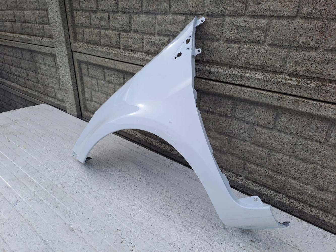 BŁOTNIK PRZEDNI LEWY RENAULT CLIO 3 195 06-13 - (14122986717)