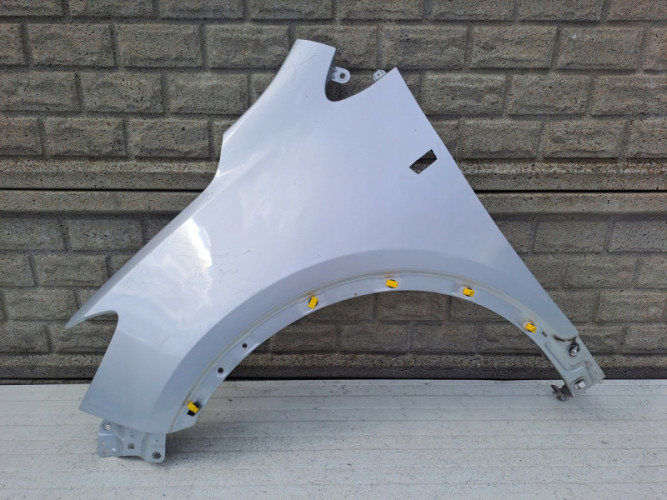 OPEL MOKKA BŁOTNIK LEWY PRZEDNI - (14167558858)