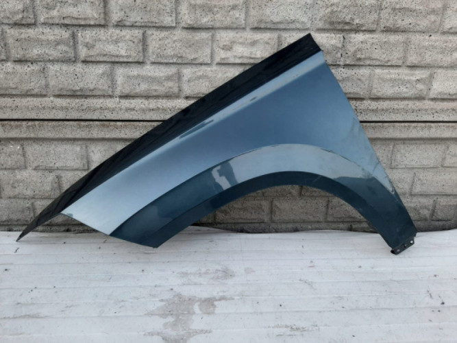SEAT ATECA BŁOTNIK PRZEDNI LEWY