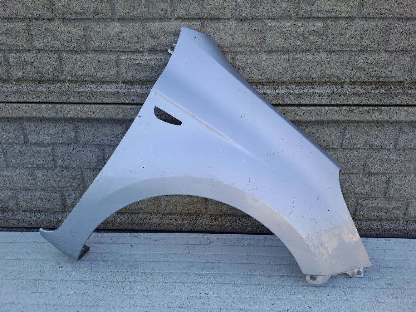 BŁOTNIK PRAWY PRZEDNI HYUNDAI I20 08-12 - (14167921846)