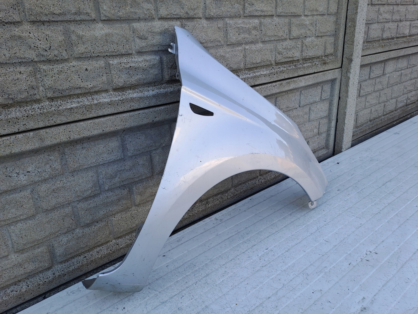 BŁOTNIK PRAWY PRZEDNI HYUNDAI I20 08-12 - (14167921846)
