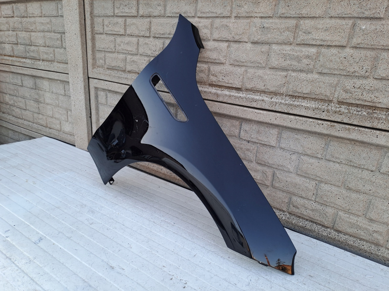 MERCEDES EQC W293 W 293 BŁOTNIK PRZEDNI PRAWY - (14167984684)